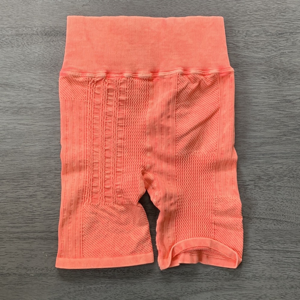 NWOT! FP Free People Movement Just Me Bike Shorts Sz XS/S - Picture 6 of 8